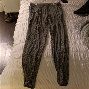 jogger pants